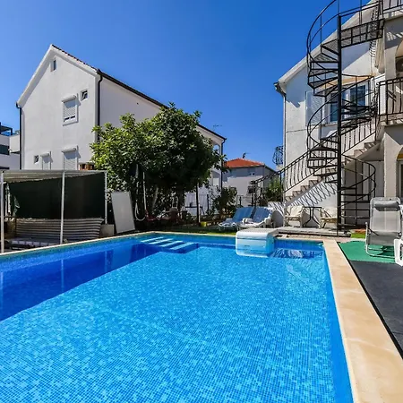 Fidelis تروغير