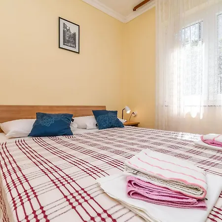 Fidelis شقة تروغير