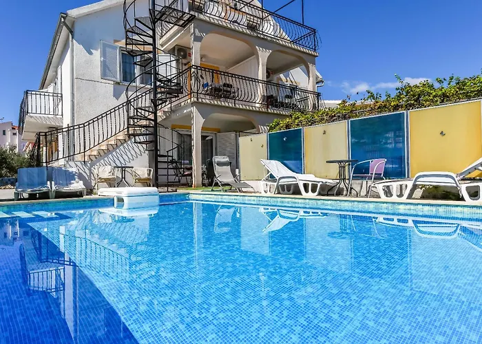 Apartament Fidelis *